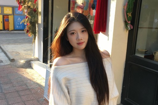 陈小春出轨被对方公之于众还牵扯出多名男明星她不怕被封杀吗