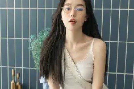 75岁刘晓庆在万岁山被骂耍大牌？真相曝光后网友直呼太冤枉！