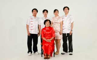 严军曝严浩翔聊天记录回应出轨争议引热议