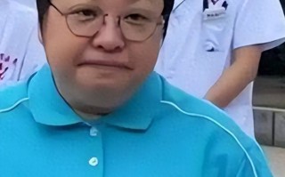 走个面、假慈善？被官方“点名”的韩红 如今用4000万让黑粉红了脸